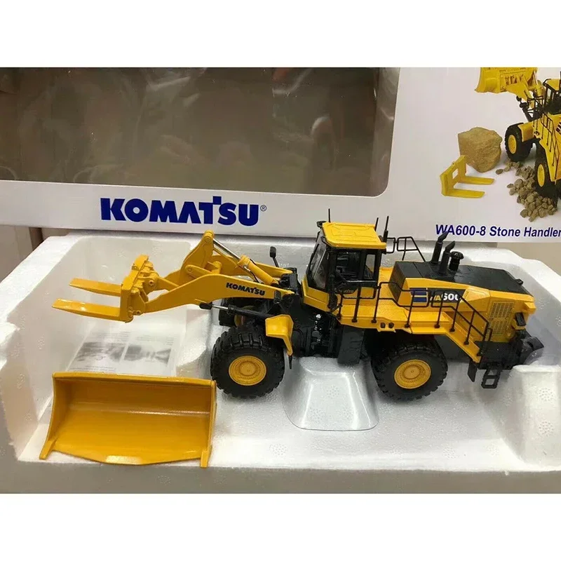 コマツ WA600-8 ストーンハンドラー 1/50 スケール小型ターコイズ