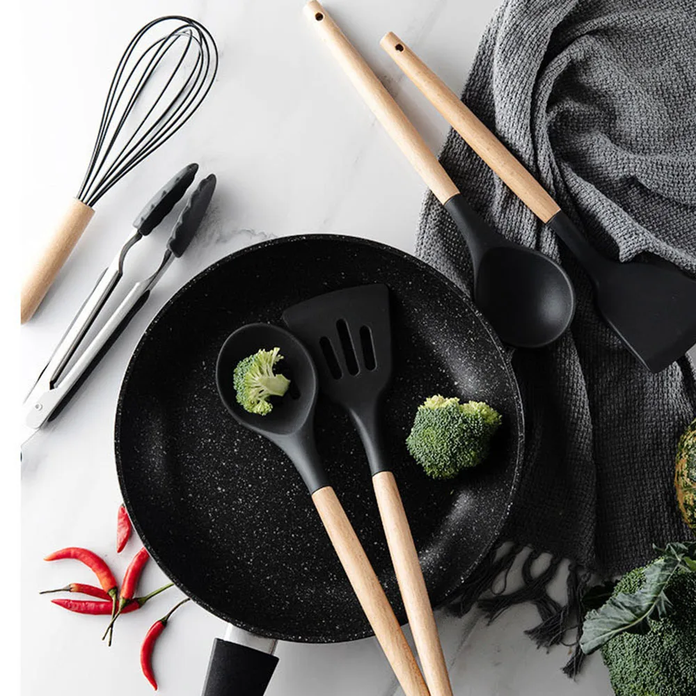 Silicone Cooking Utensil Kitchen Accessories Cooking Non-stick Spatula Oil Brush Kitchenware Resistant Heat Kitchen Tools Black