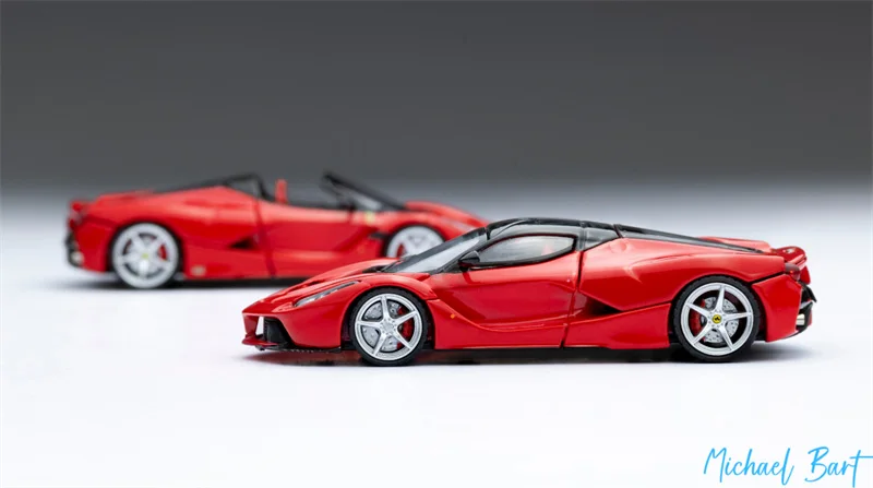 PreSale] Street Buster 1:64 LaFerrar (F150) Red Coupe Aperta Red