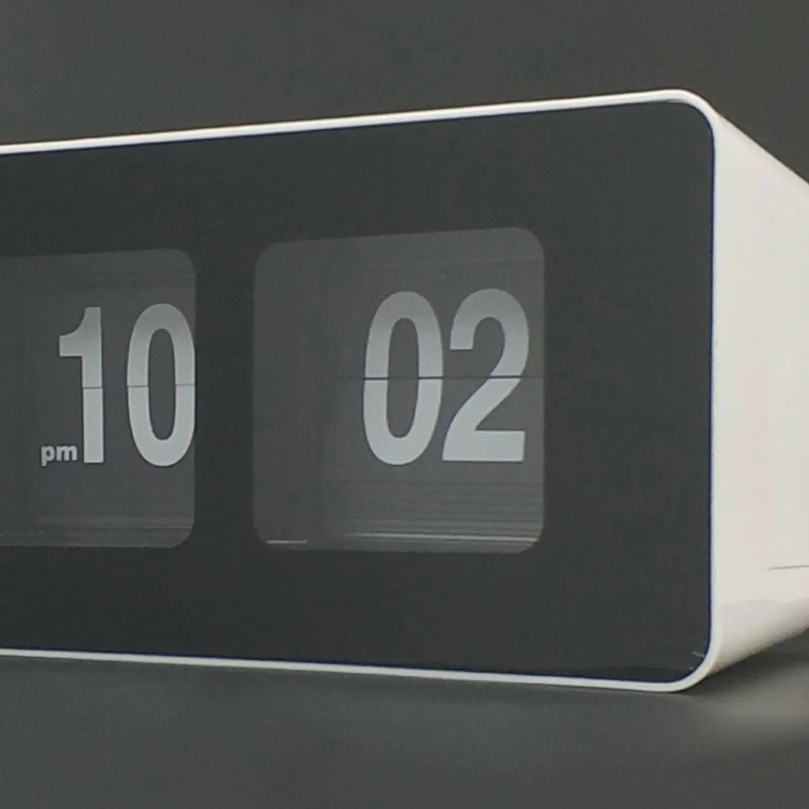Automatic Flip Clock Battery Operated Desk Clock Table File Down Wall Non Ticking Silent Sweep