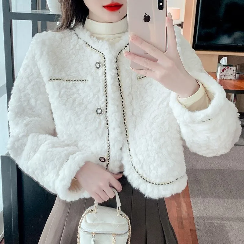 Женское пальто из искусственной овечьей шерсти, плюшевое пальто в стиле плюс плюш, утепленная флисовая Корейская небольшая куртка для осени и зимы, 2024