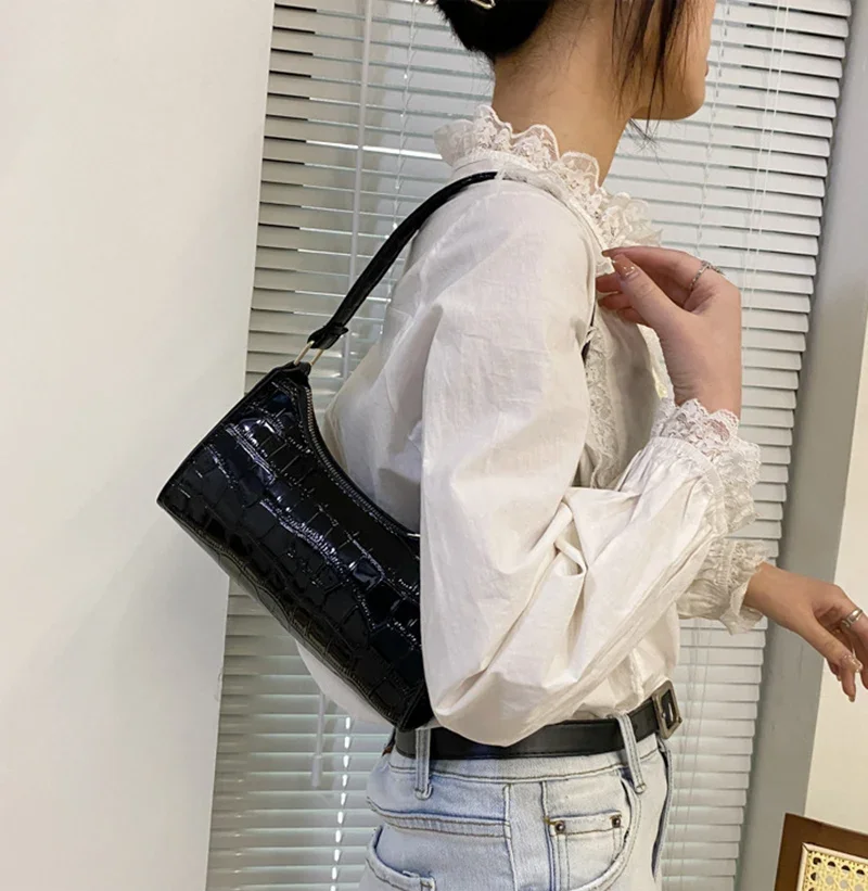 Alligator Pattern PU Leather Handbag - Womens Small Armpit Messenger Bag