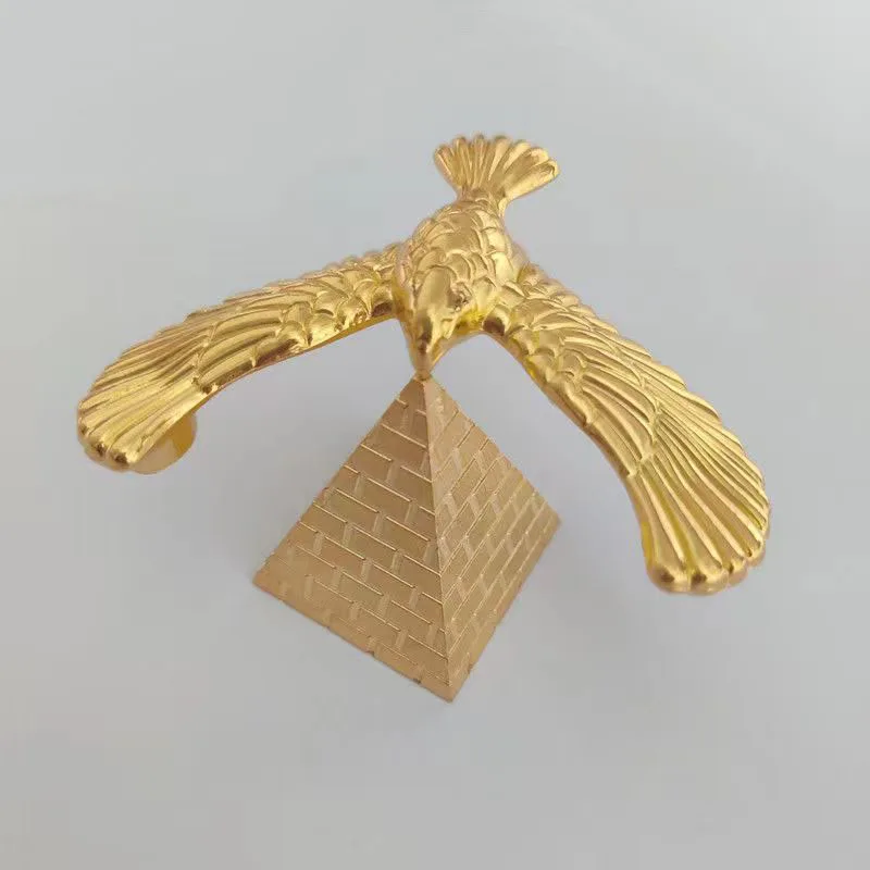 Metal Balancing Bird Science Desk Toy Gravity With Pyramid Office Fun Novelty Gifts Adults And Children Decompression fidget toys stress relief toys