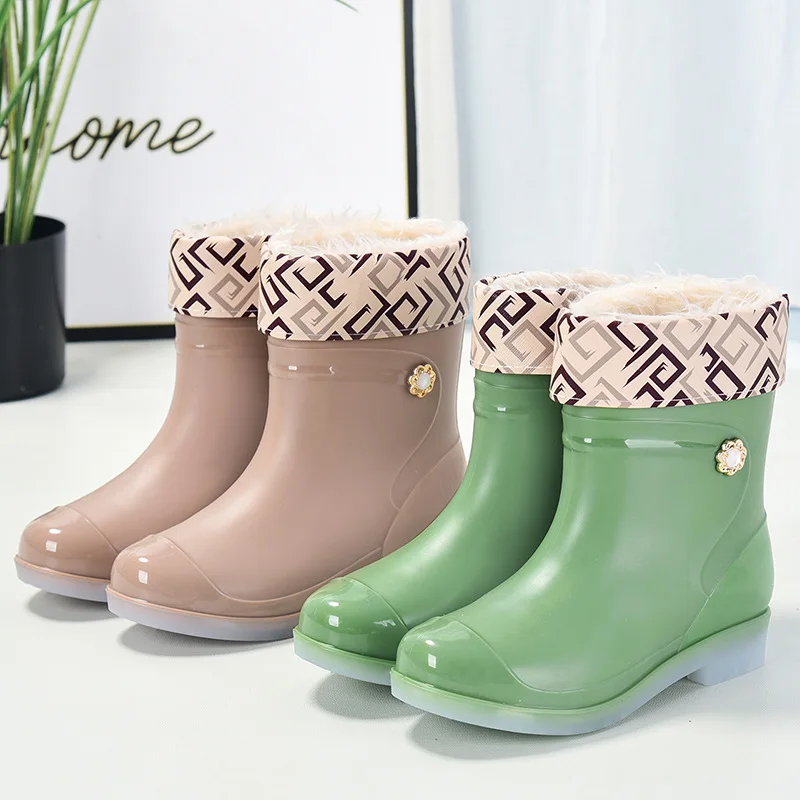Hot 2023 Women Mid-calf PVC Rain Boots Slip-on Short Rain Shoes Waterproof Water Shoes Wellies