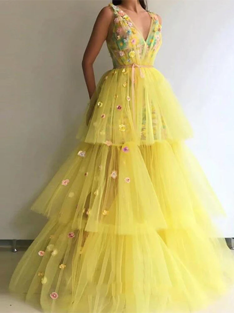 3D Flowers Yellow Prom Dresses Long Double V Neck Sleeveless Tiered Formal Evening Party Gown A-line Beach Princess Dress evening dresses for women