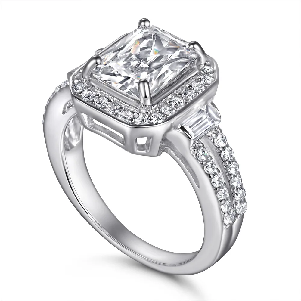 Cushion moissanite diamond ring
