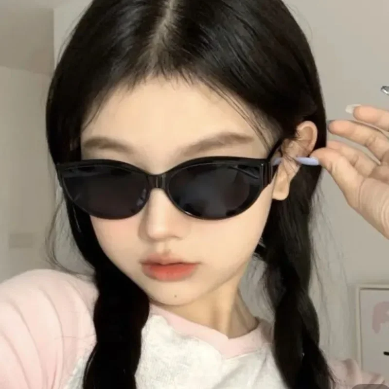 

European and American Personality New Retro Square Face Cat Eye Sunglasses Female Street Shot Hot Girl Sunglasses Man