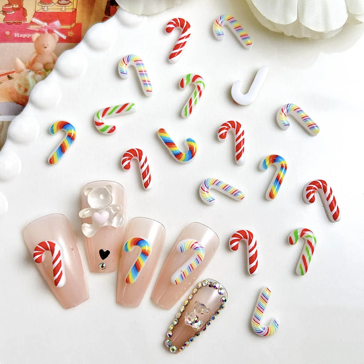 20PCS Leuchtende Kreative Simulierte Zuckerstange Harz Nagel Charms Roman Farbige Cane Nail art Dekorationen DIY Weihnachten Serie Nagel – Detail 3