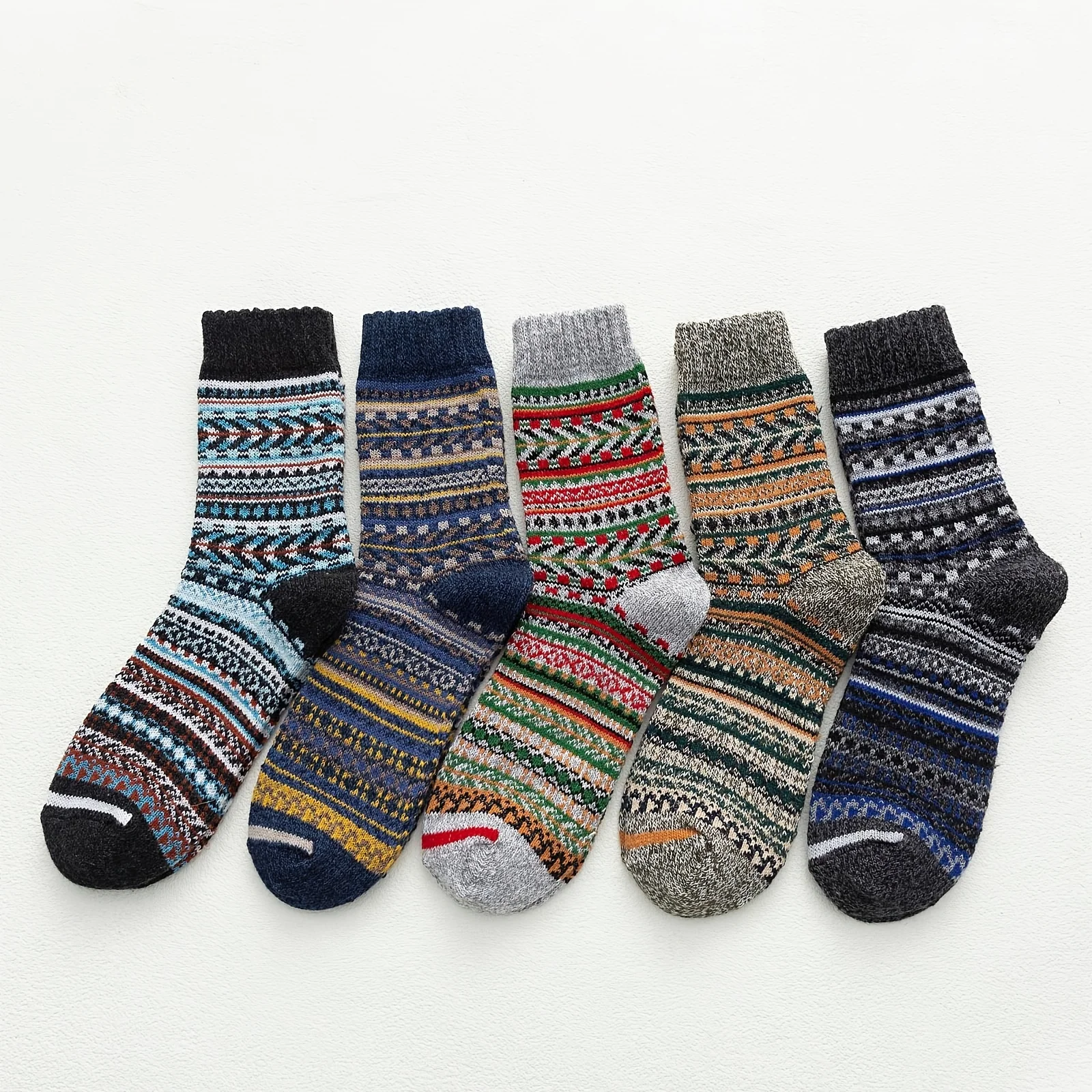 

5 Pairs of Retro Ethnic Style Wool Socks with Thickened Round Neck Socks Suitable for Winter Warmth