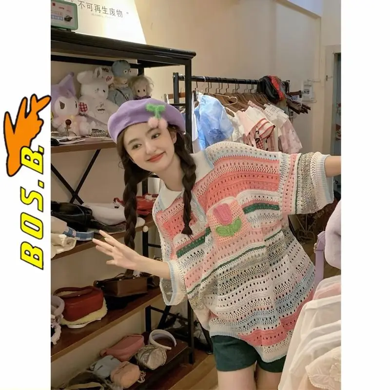 

Женский трикотажный пуловер с коротким рукавом, пуловер свободного покроя с воротником на пуговицах и карманами в стиле пэчворк, модель D426 на лето, 2023