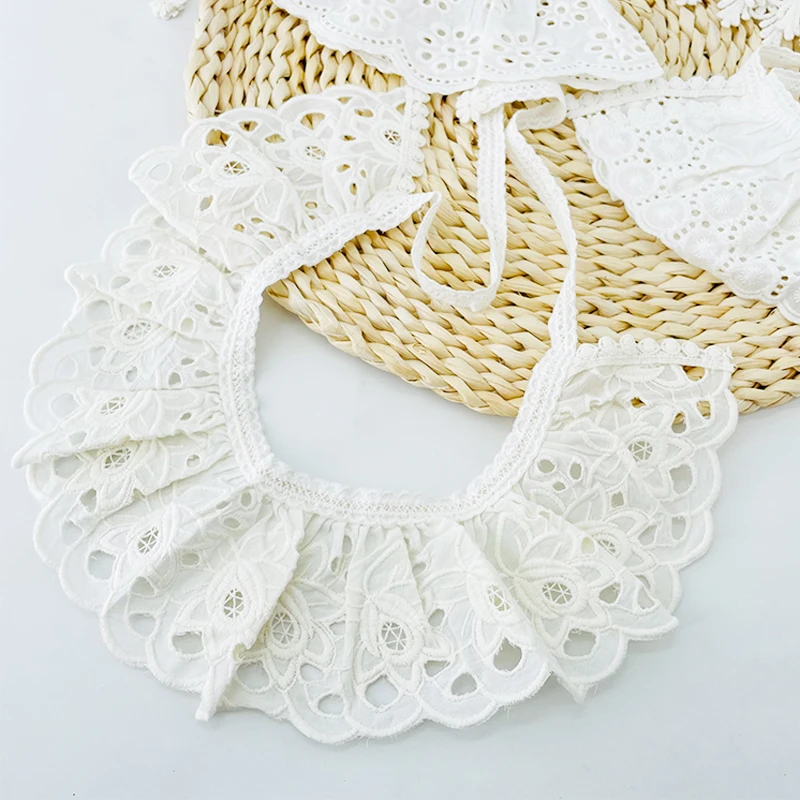 Lace Kids Bibs Shawl Cotton Collar Kids Neckwear for Girls All Match Hollow Out Children Girls Scarf Accessories 3-8Y