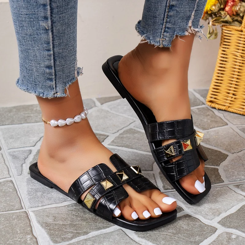 2022 New Fashion Women's Slippers Square Toe Chain Slippers Flat