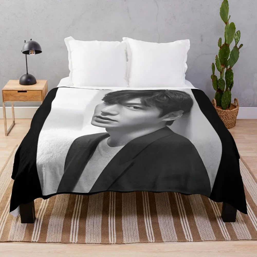 

Lee Min Ho - V8 Throw Blanket cosplay anime Plaid Blankets