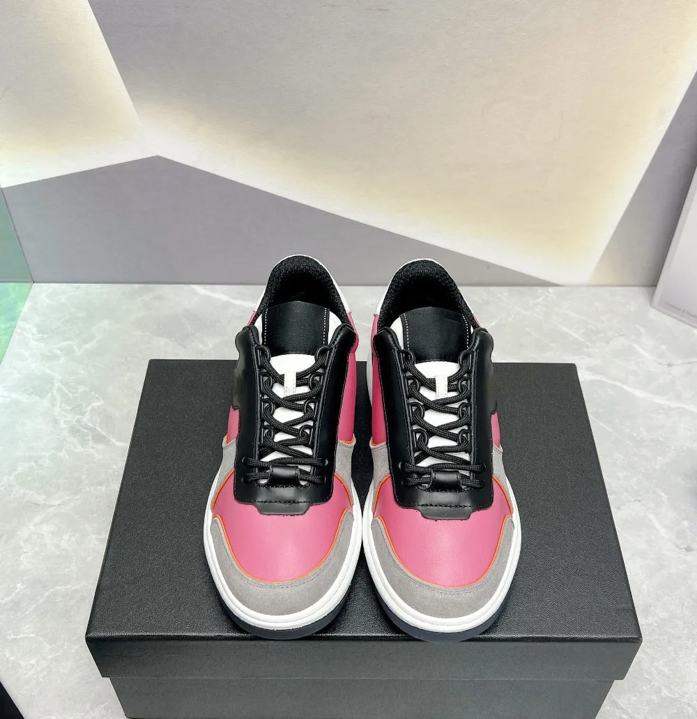 2024 New Women's Casual Sports Shoes Classic Fashion Four Seasons Board Shoes Little White Shoes