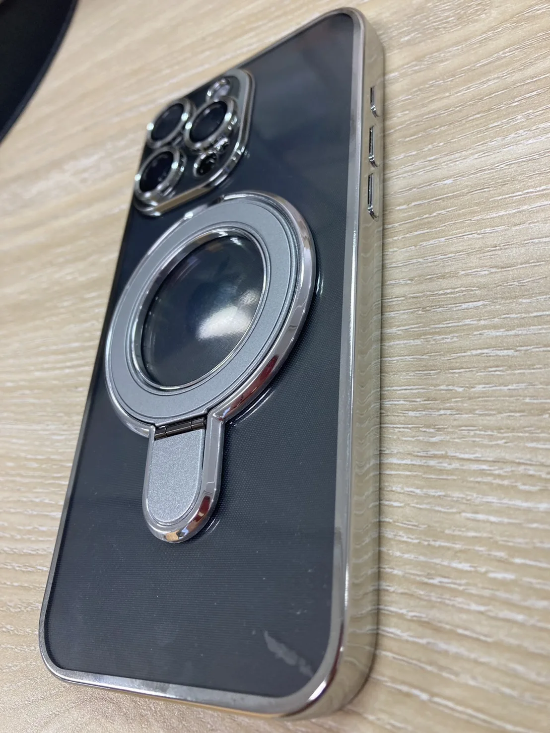 Luxury MagSafe Bracket Case for iPhone photo review