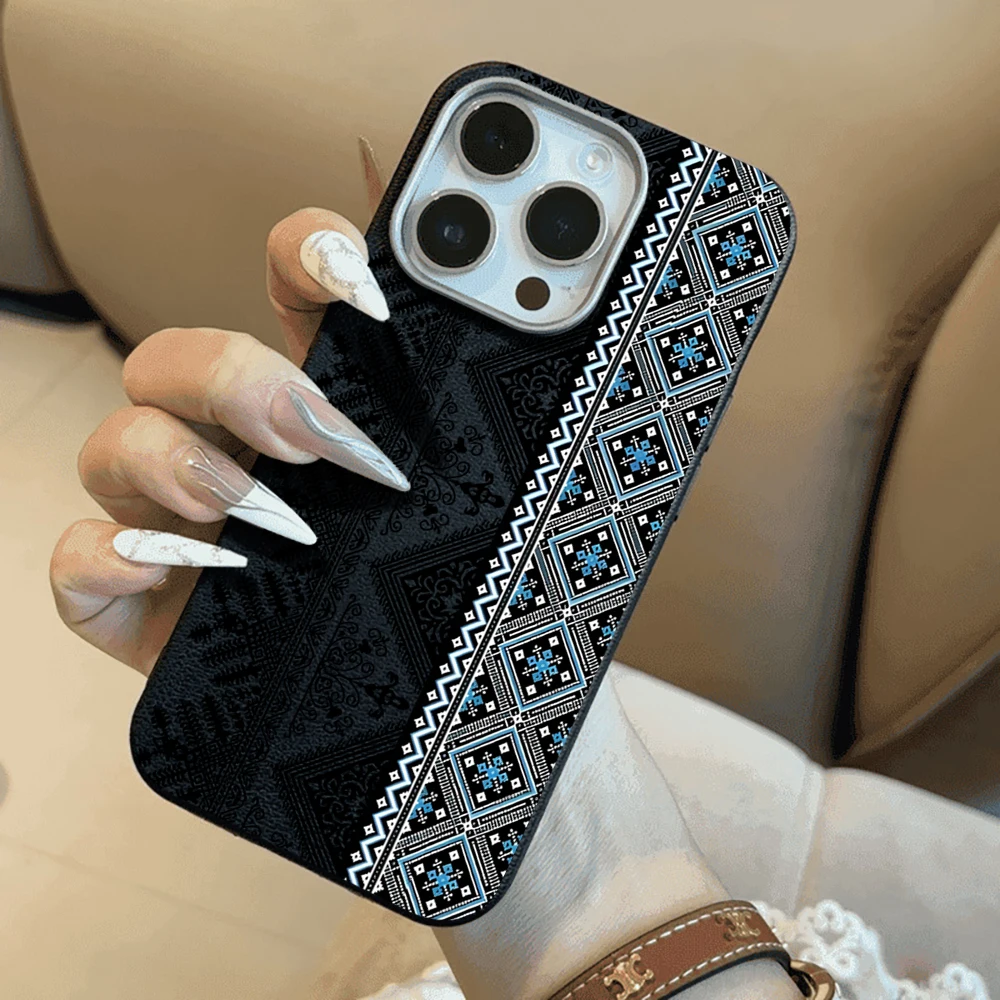 Luxury Fashion Retro Totem Phone Case - Elegant Shockproof Silicone Protection