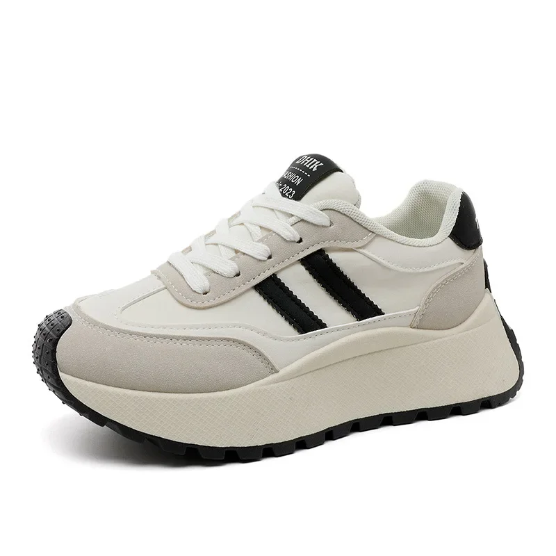 Sepatu kets untuk wanita, sepatu Sneakers lari sol tebal ringan