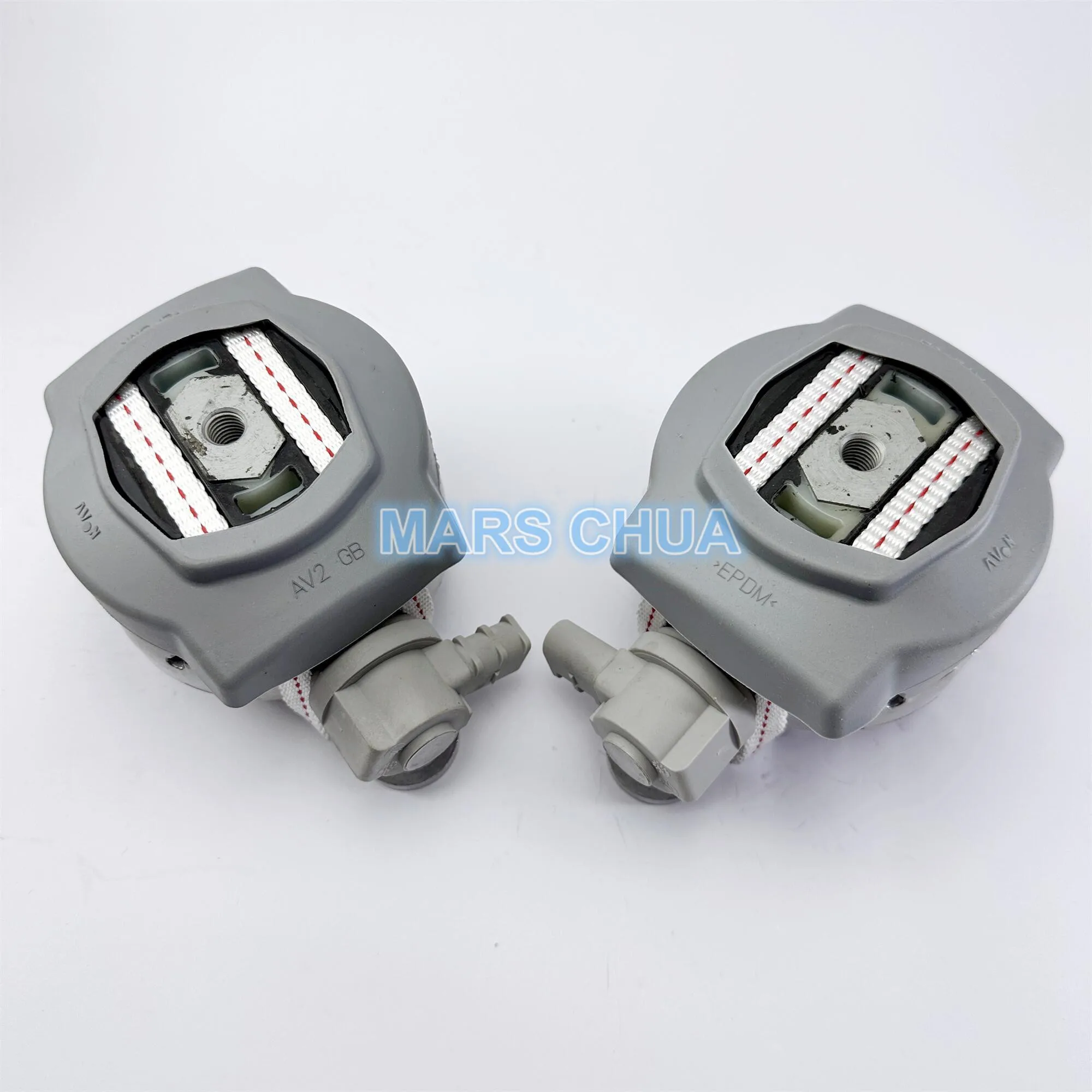 1 Set 4E0399151DJ 4E0399151DA 4E0399151CB 4E0399151AT 4E0399151DE 4E0399151CT 4E0399151CA 4E0399151AS Rubber Metal Stand for A8