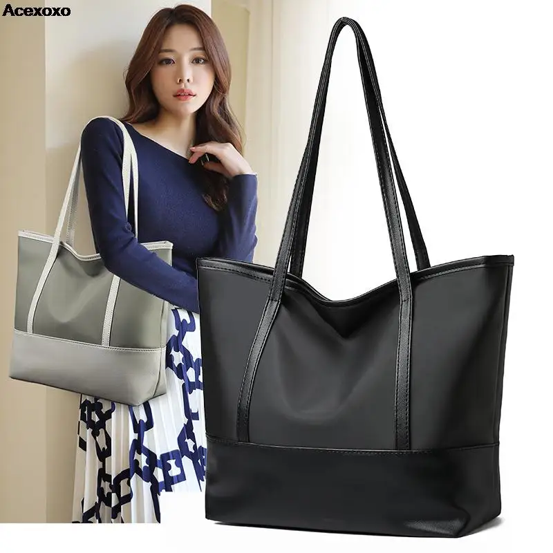 

Large capacity handbag for women