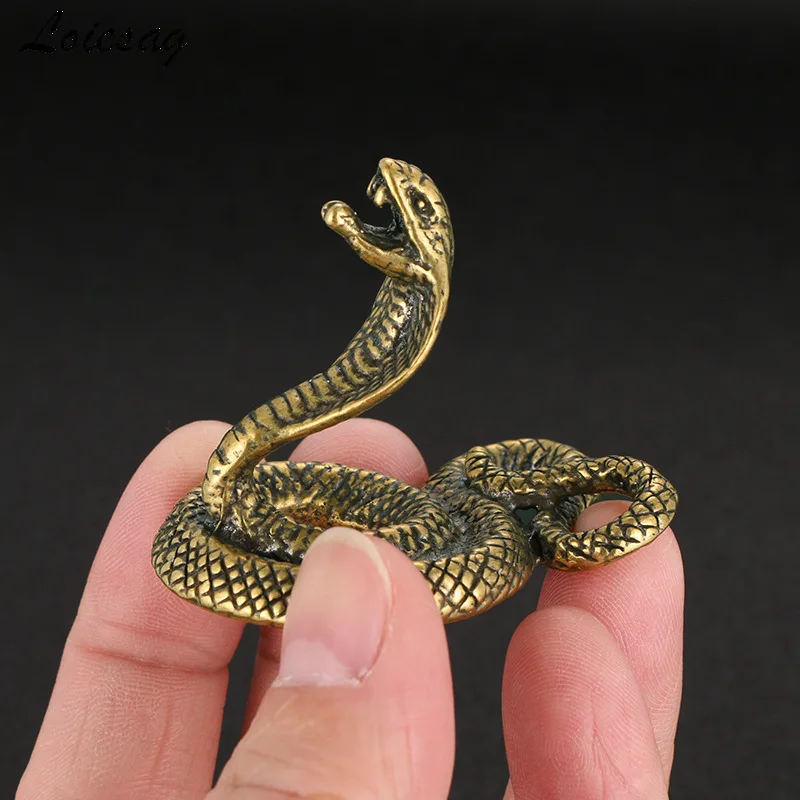 Vecchio Rame Antico Cobra Rame Tè Pet Prepotente Boa Snake King Rame Solido Intaglio Manipolo Decorazione Da Tavolo