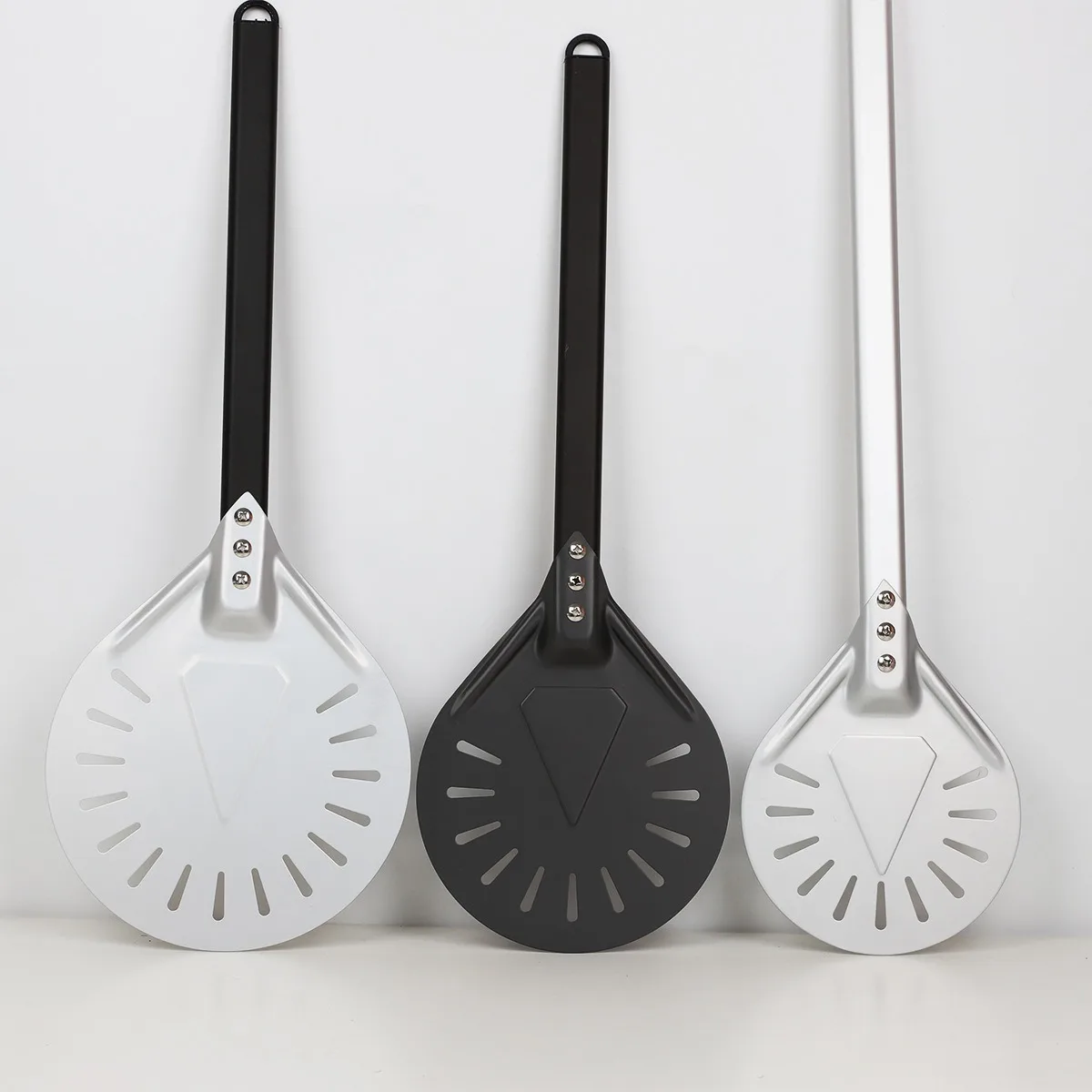 Pizza Peel Pizza Turning small Pizza Peel Paddle Short round Tool Non Slip wooden Handle 7 8 9 inch Perforated Shovel Aluminum
