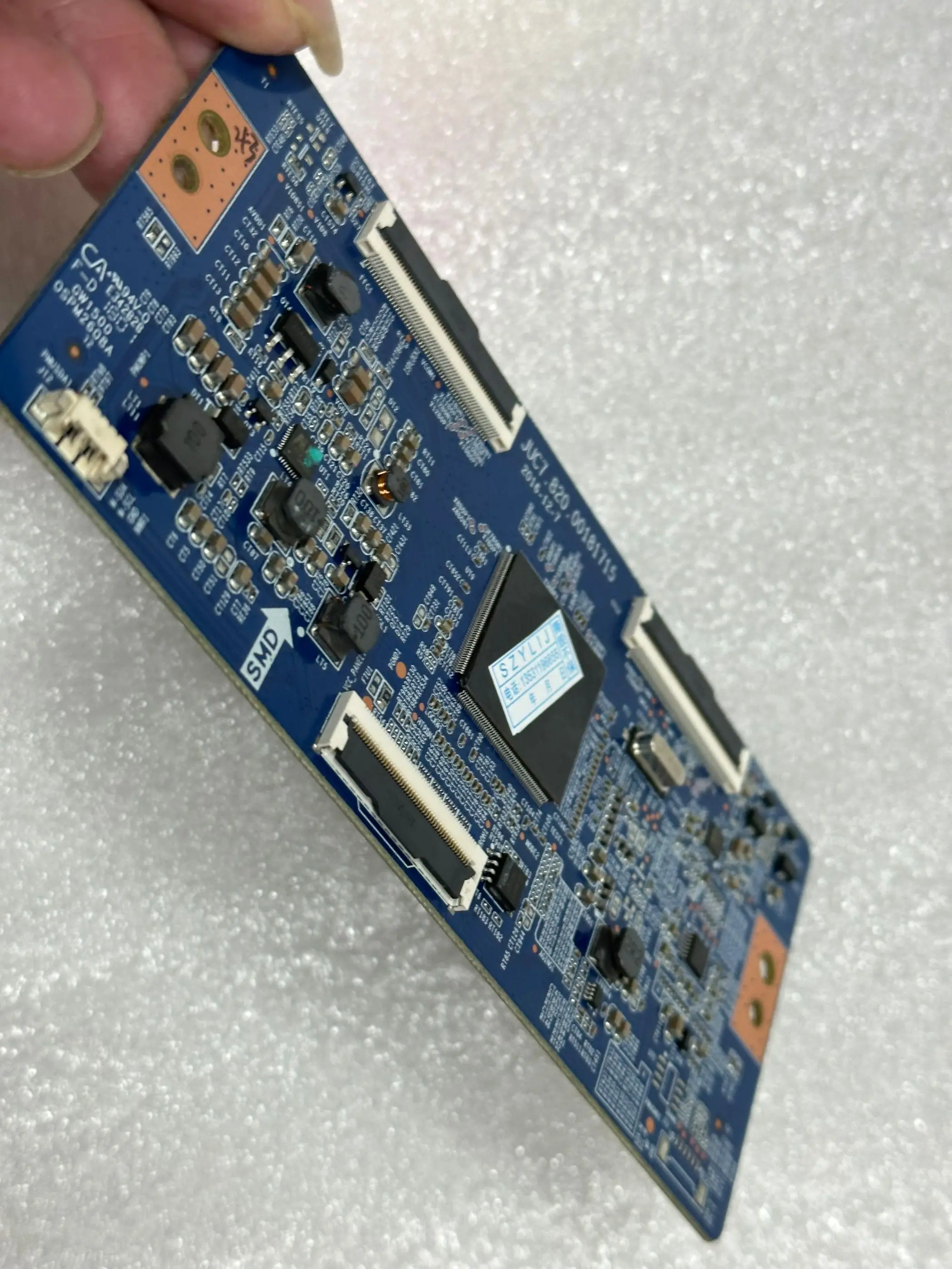 Original JUC7.820.00181715 logic board with T500QVN03.8 screen spot