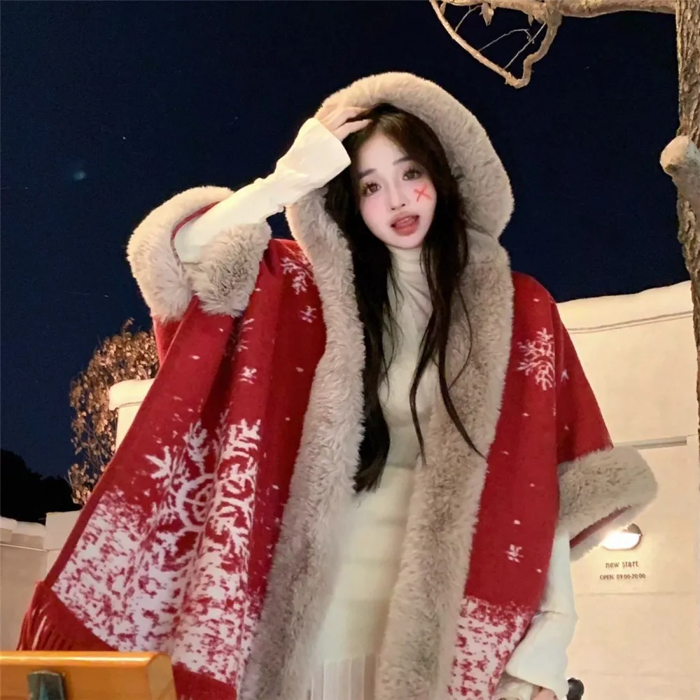 Рисунок 3 - Рождественское и новогоднее пальто