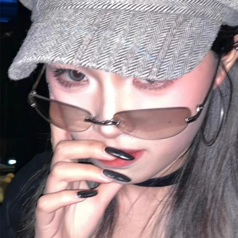 Fashion Luxury Small Frame Oval Rimless Cat Eye Sunglasses Vintage Y2K Sun Glasses UV400 Gradient Shades Eyewear for Women Men