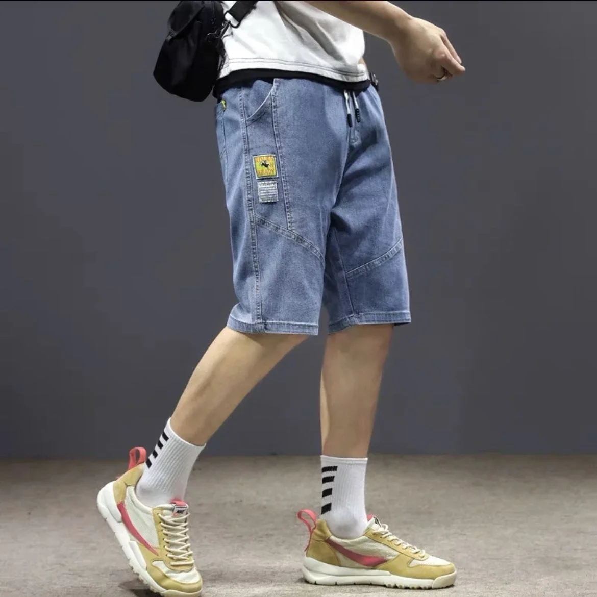 thumbnail image 1 of Pantalones cortos cargo bermuda para hombre, pantalones cortos vaqueros largos con bolsillos para hombre, tendencia 2024, corte de lujo, moda Y2k, vaquero rudo, XL, 1 of 5