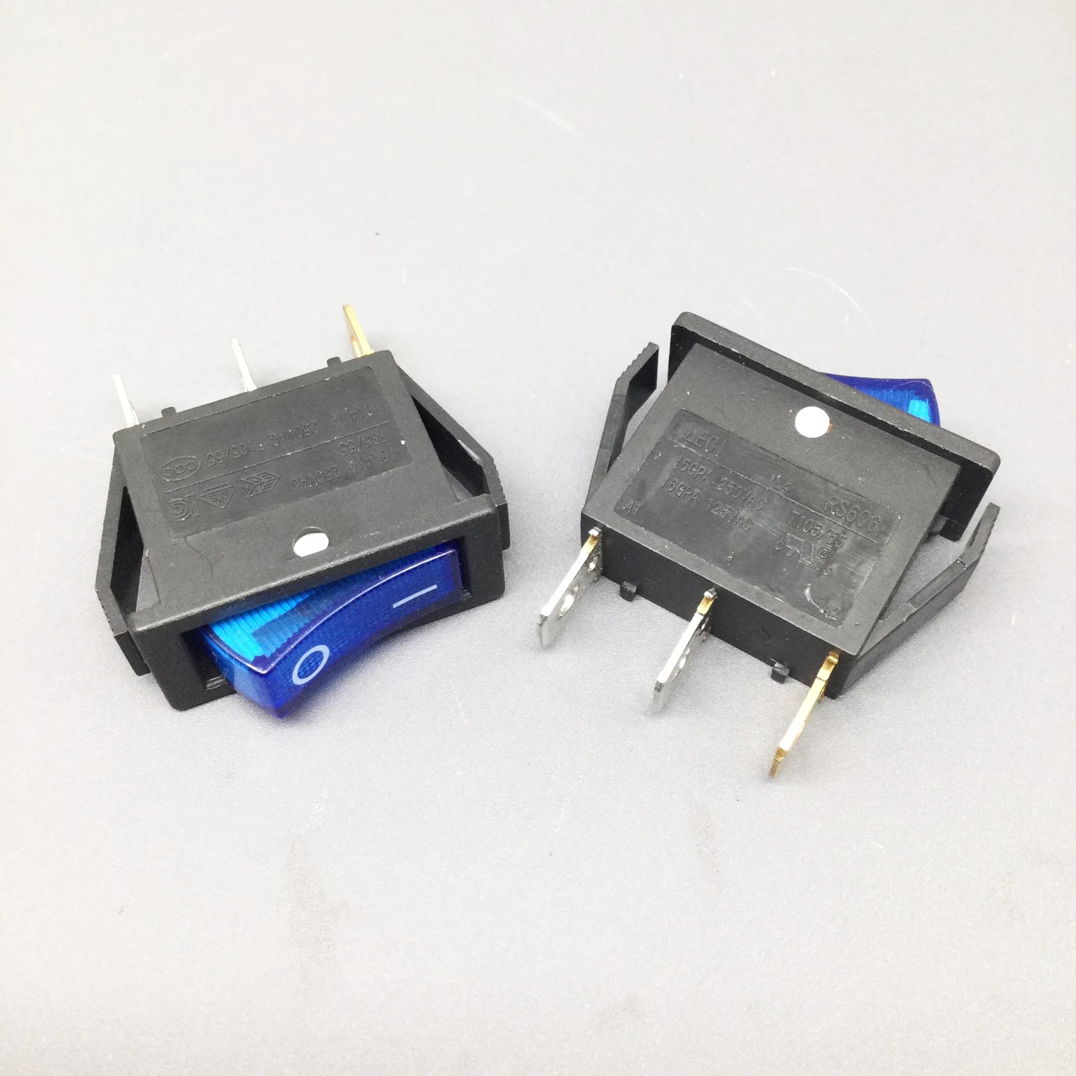 1~5PCS/LOT Ship type switch RS606 warped switch three pin second gear with indicator power