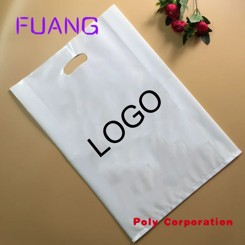 Рисунок 5 - Пластиковая сумка для покупок с ручкой