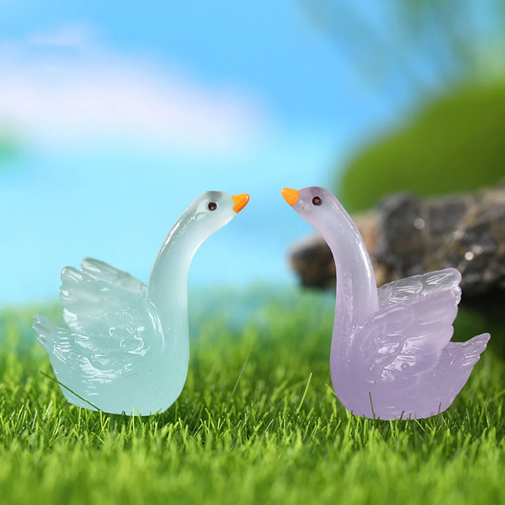 

32 Pcs Swan Luminous Moss Micro Landscape Ornaments Tiny Figurines Mini Party Decorations Animal Miniature Resin