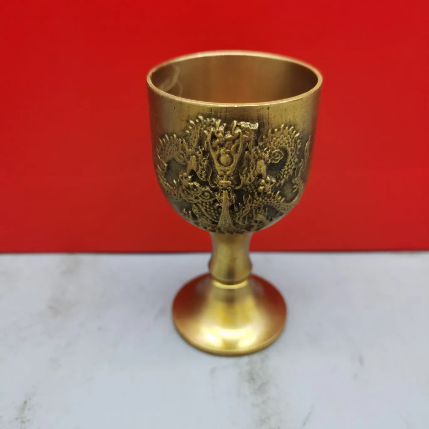 

The Pure Copper Gold-plated Wine Cup is Finely Crafted and Has a Beautiful Appearance Which is Worth Decorating and Collecting