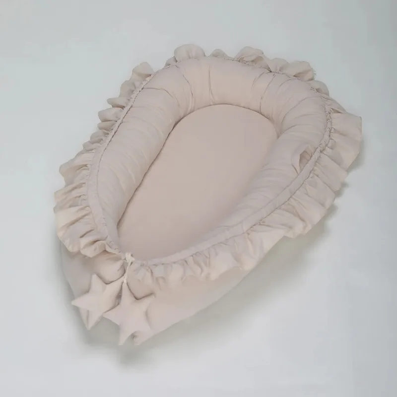 Uroczy kokon niemowlęcy z falbanką 60x95cm - obrazek 5