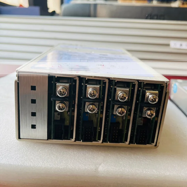 Для ARTESYN, Промышленный источник питания iMP4-1D0-1D0-1D0-1Q0-00 3