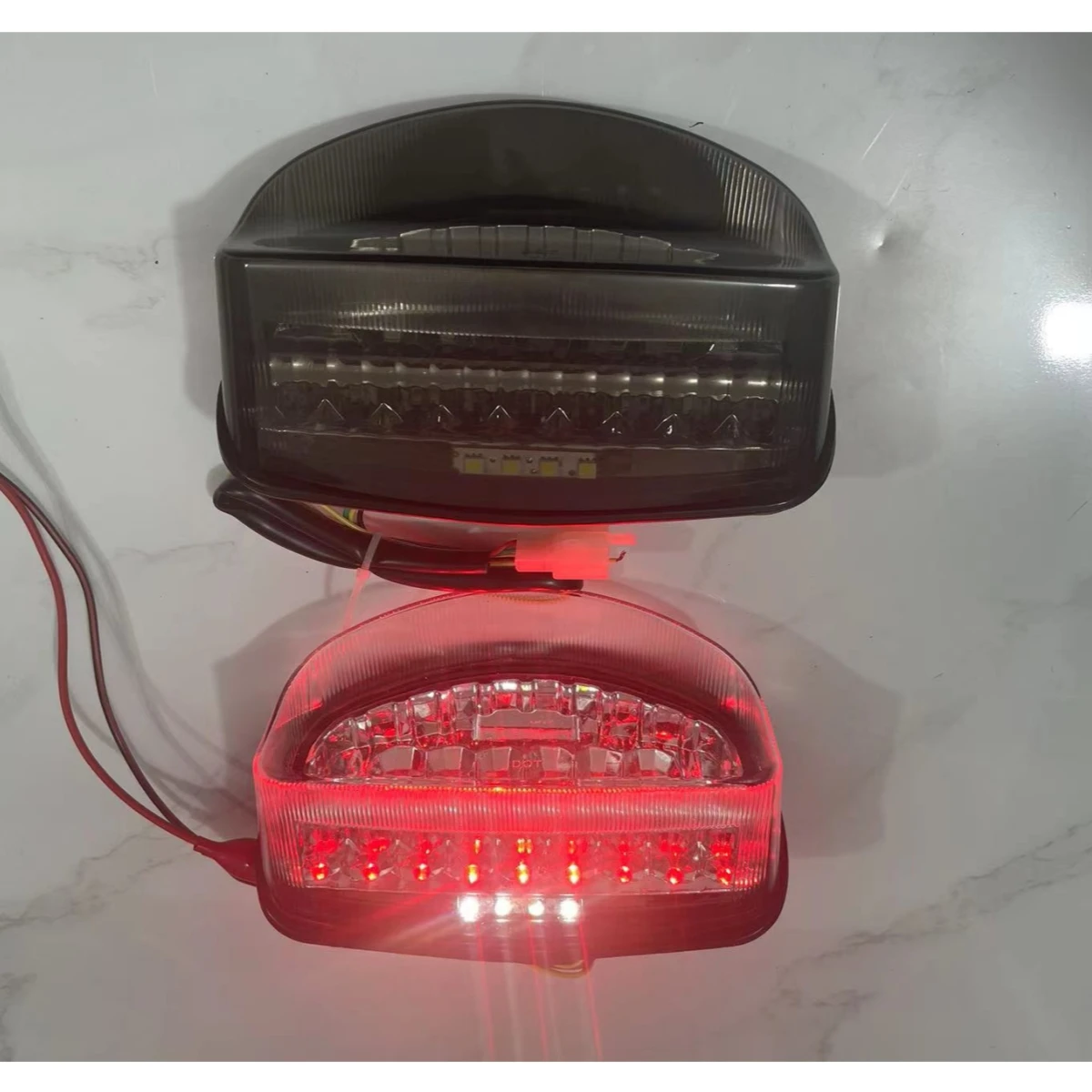 

LED Tail Light Integrated Turn Signal For Honda CBR1100XX 1997-2003 Hornet 250 600 Motorcycle Accessories Rear Brake Light