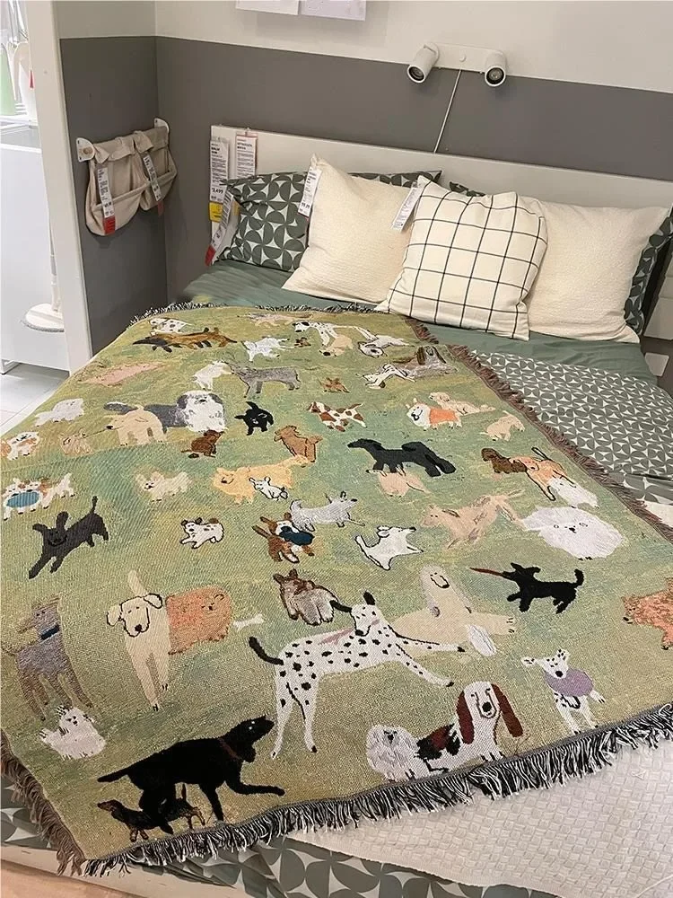 Description Picture 5 of itemCute Animal Blanket Outdoor Camping Picnic Mat American Vintage Puppy Park Throw Blankets for Bed Room Decor Tapestry Sofa Cover