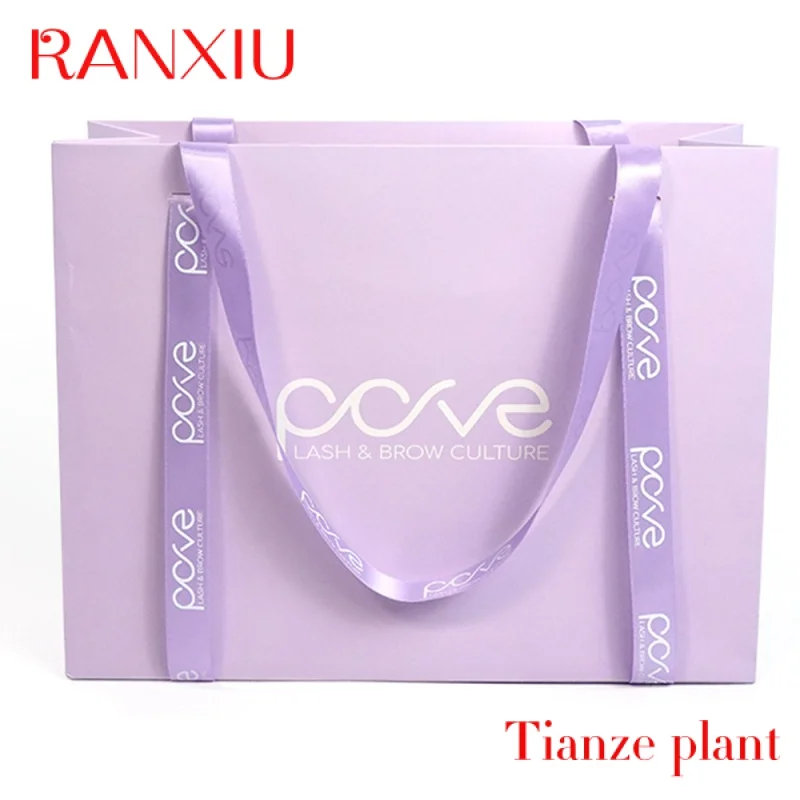 Рисунок 4 - Индивидуальные печатные брендовые бумажные пакеты