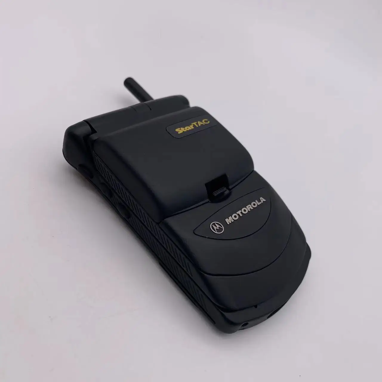Motorola StarTAC Original: A Revival of Classic Design with Modern