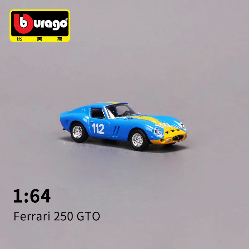 재고 있음 Bburago 1:64 페라리 250 Gto 람보르기니 3000 Lpi 800-4 복제 합금 자동차 모델 맞춤형 어린이 장난감 선물 컬렉션
