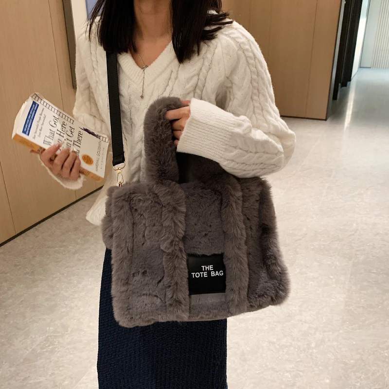 Designer Faux Fur Large Tote Bag Woman Luxury Soft Plush Women\'s Bags Fluffy Shopping Shoulder Messenger Bag Winter Warm Wallet