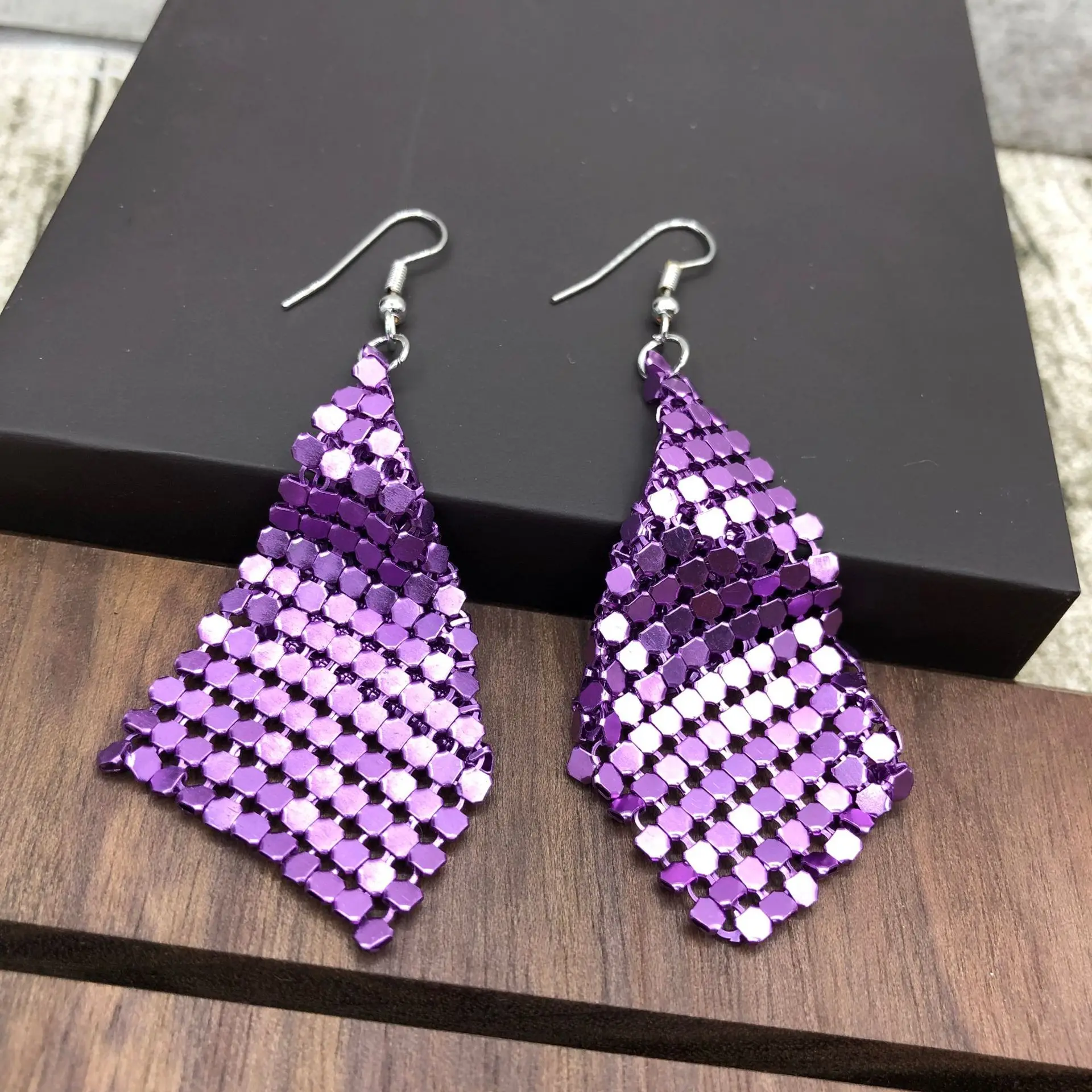 Drop Earrings Dangle Earrings Pendant Earrings Crystal Tassel Earrings Geometric Earrings Fashion Metal Sequins Earring Exaggerated Geometry Tassel Earring Shine Square Mesh Dangling Pendant Earrings Sexy Jewelry