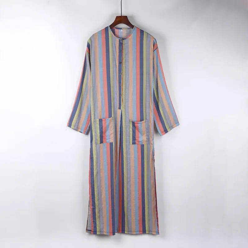 Рисунок 5 - Винтажные мужские мусульманские халаты