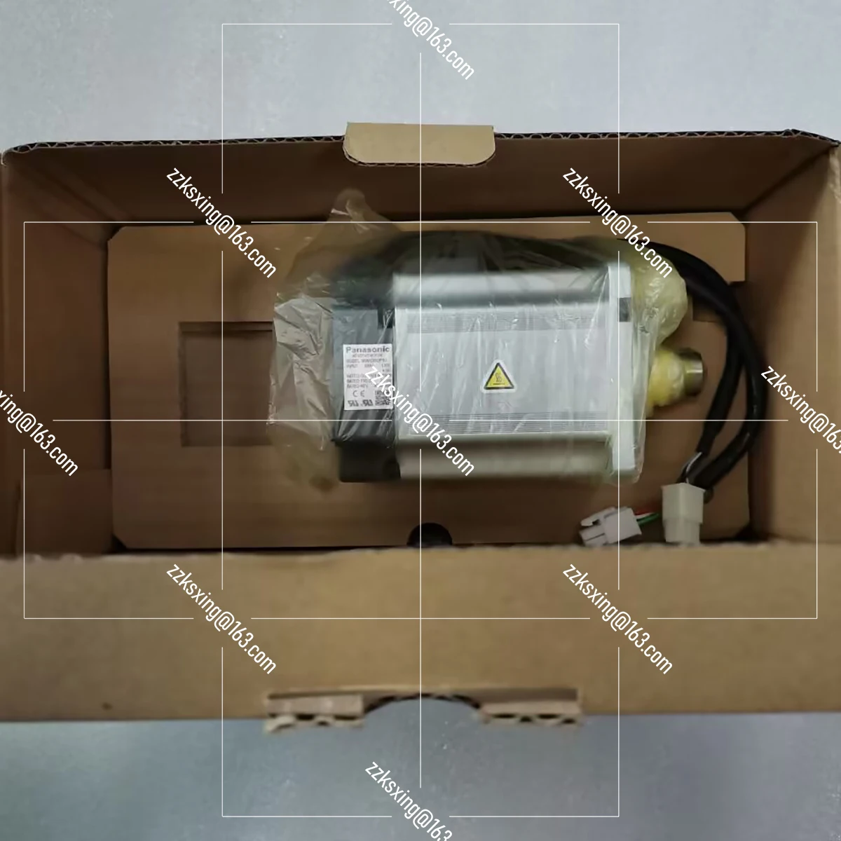 

Новый оригинальный Серводвигатель MSMD022G1S