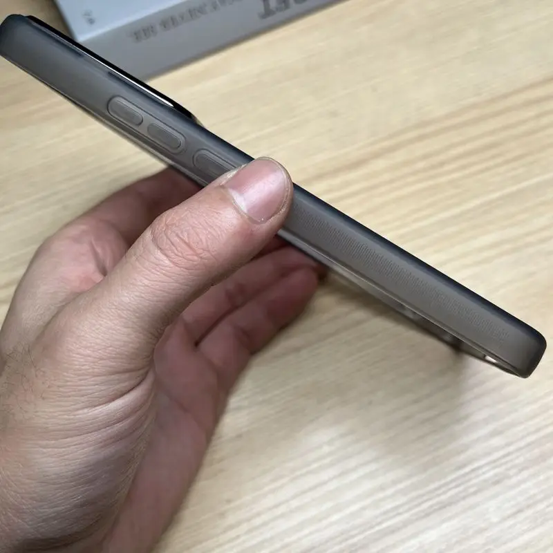 Luxury Colorful Transparent TPU Magnetic Bumper Case