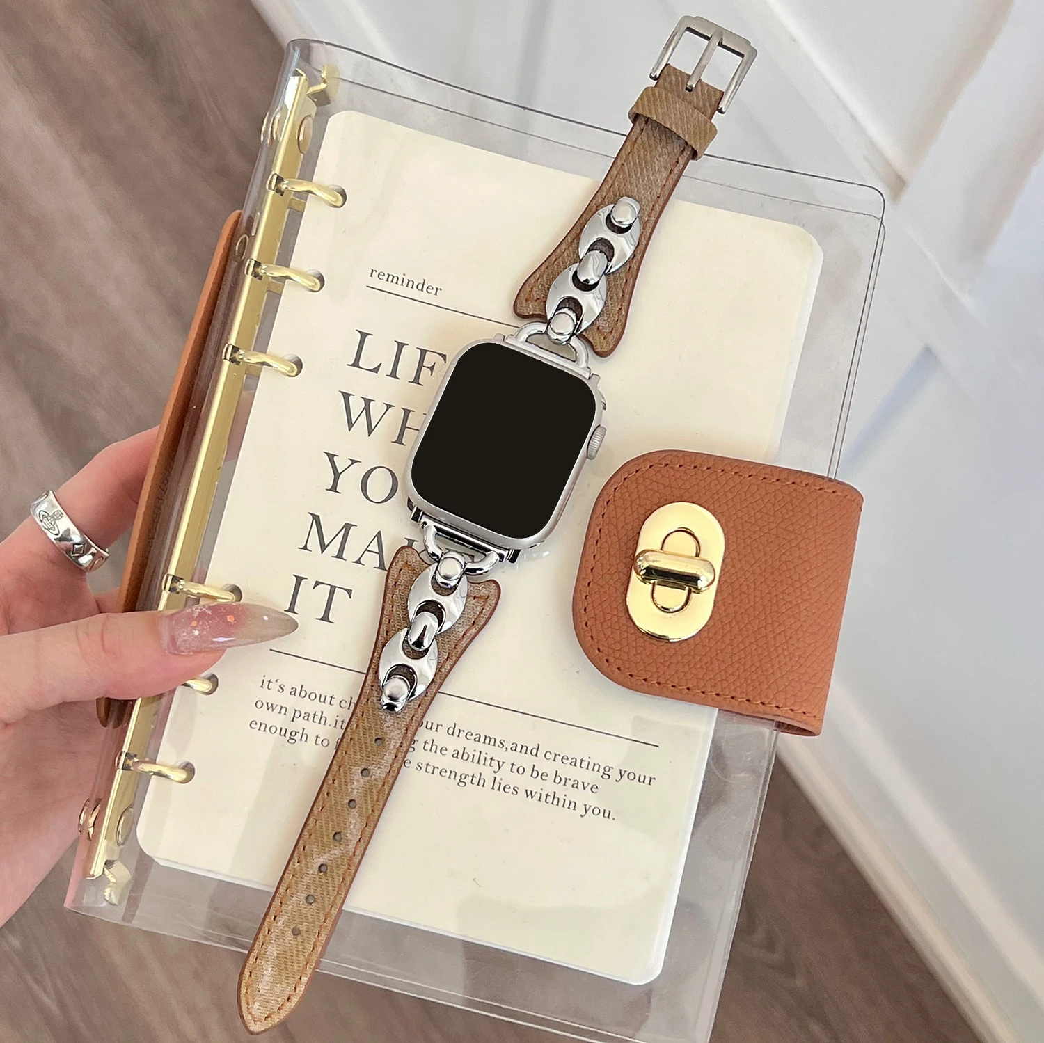 Premium Leather Watch Strap - Elegant and Fashionable Accessory