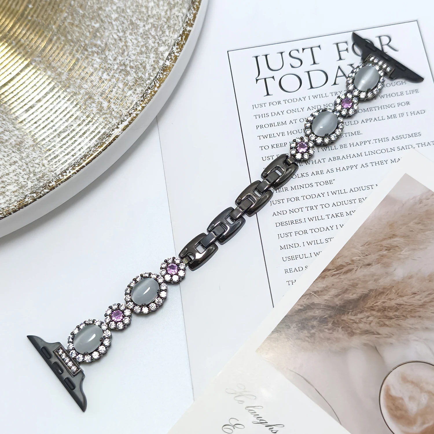 Luxury Zircon Bracelet with Fashionable Copper Metal Strap