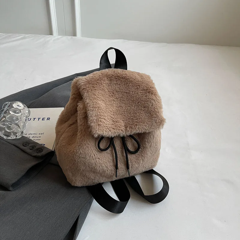 

Fashion Pluffy Backpacks for Women Designer Rose Red Soft Plush Back Packs for Teenage Girls Luxury Faux Fur Female Bags Winter
