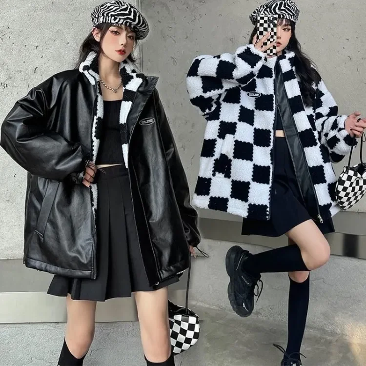 

Lamb Wool Chessboard Grid Coat Female 2023 Autumn New Black Reversible Jackets Y2k E-Girl Thicked Warm Cotton Tops Women