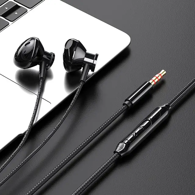 Wired Headphones With Microphone Wire-Controlled Metal In-Ear Headphones Music Sport Earphones Gaming Headset Volume Control black